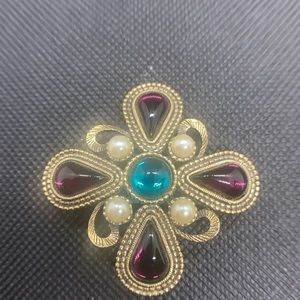 Flower broach